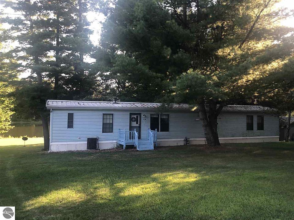 1st image of 7899 Manitonka Dr