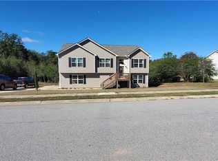 3352 Silver Ridge Dr, Gainesville, GA 30507