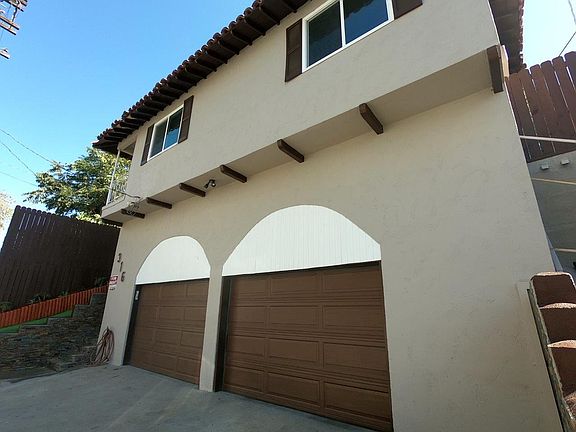 2nd image of 316 N Bonnie Brae St APT 4
