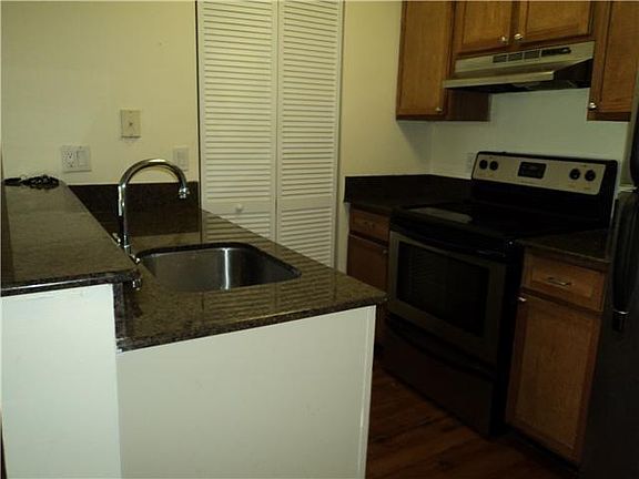 2nd image of 1225 SW 46th Ave APT 212