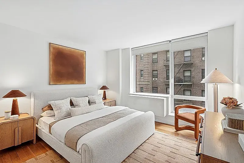 3260 Henry Hudson Parkway — Photo 1