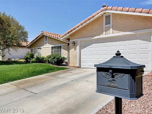 4th image of 7800 Leavorite Dr