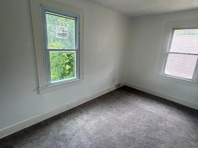 275 Greensburg Pike — Photo 6