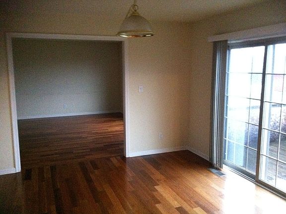 dining/kitchen