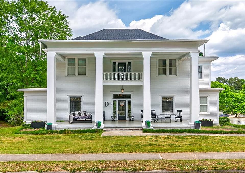 1st image of 507 E Church St