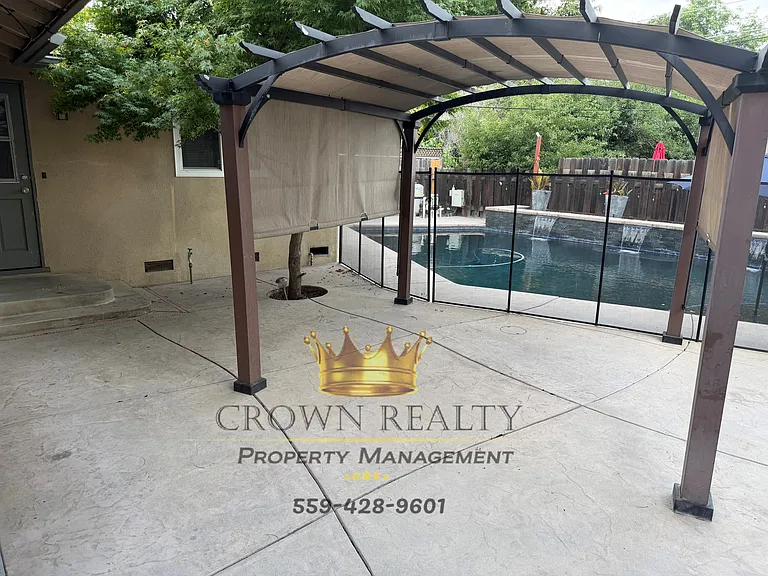 1120 W Howard Ave — Photo 16