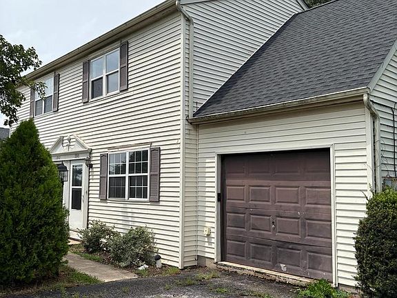 2nd image of 1840 Condor Ln