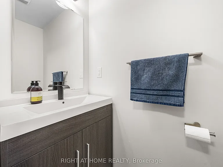 291 Woodley Cres — Photo 20
