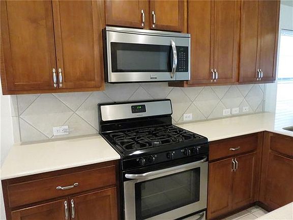 2nd image of 1256 Mountain Peak Dr