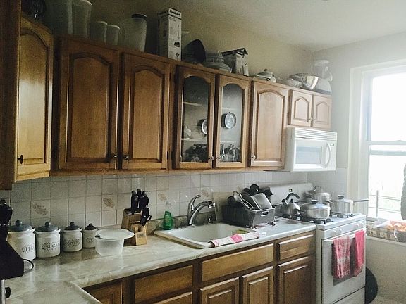 4th image of 3626 Kings Hwy APT 5H