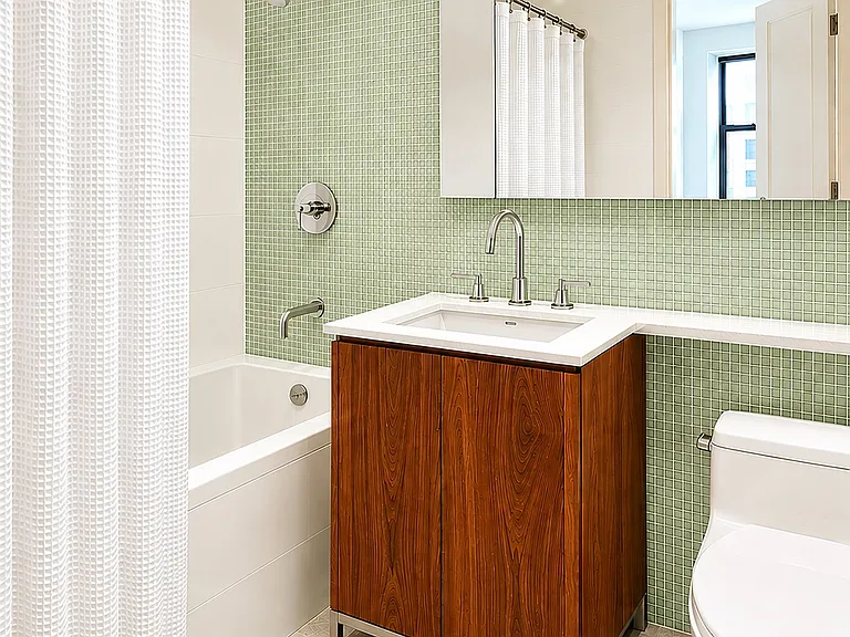 71 Nassau St #7D — Photo 6