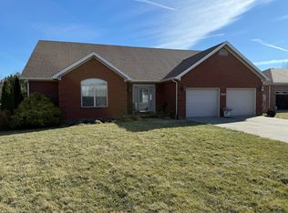 553 General Cruft Dr, Richmond, KY 40475