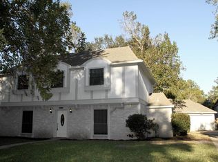 17906 Navajo Trail Dr, Spring, TX 77388