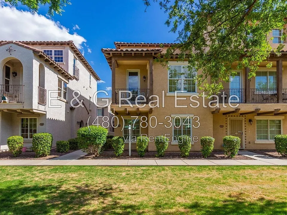3642 E Horace Dr