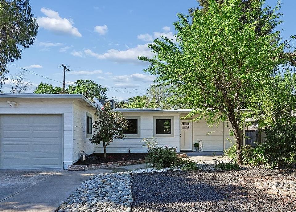 1st image of 2378 Hernando Rd