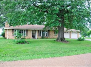 203 N Belle Ave, Belle, MO 65013