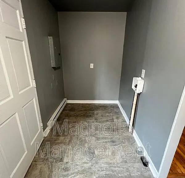 1214 Parham St #1 — Photo 4
