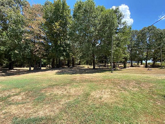 3rd image of 1742 County Road 4234