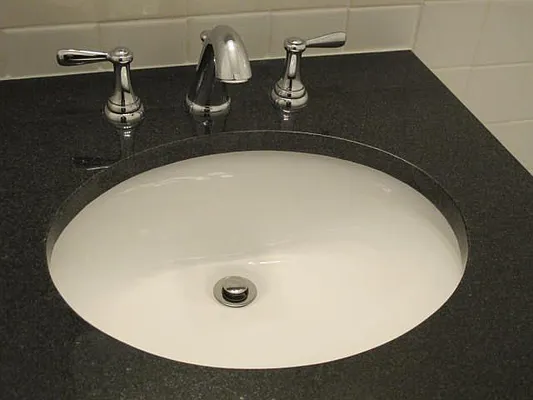 Rented by Metropolis Real Estate of Manhattan | media 18