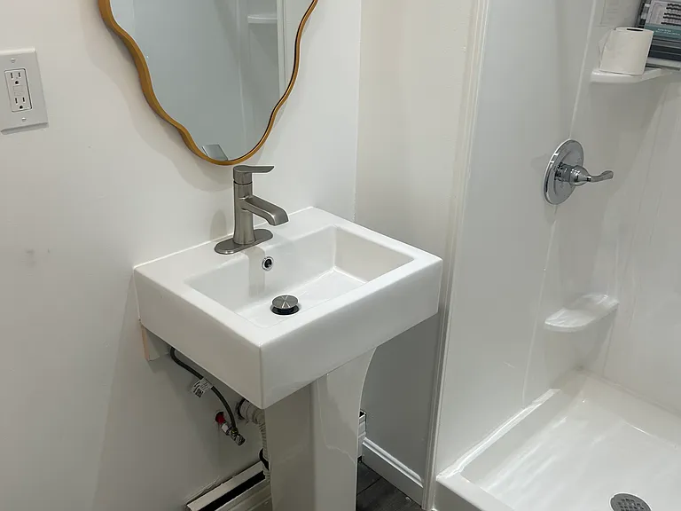 77 Willie St #1A — Photo 19