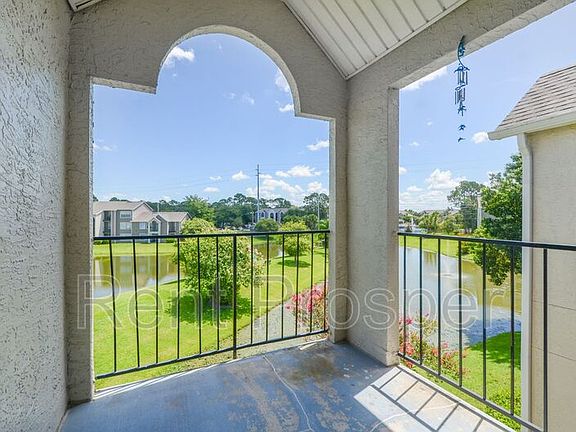 3rd image of 4736 Walden Cir APT 1111