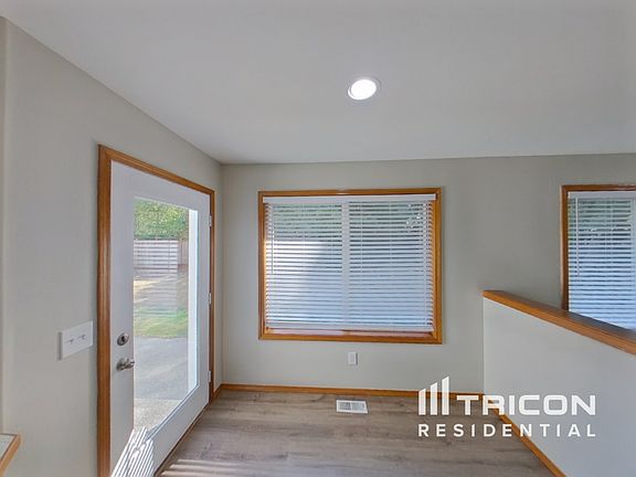 4th image of 18209 87th Ave E