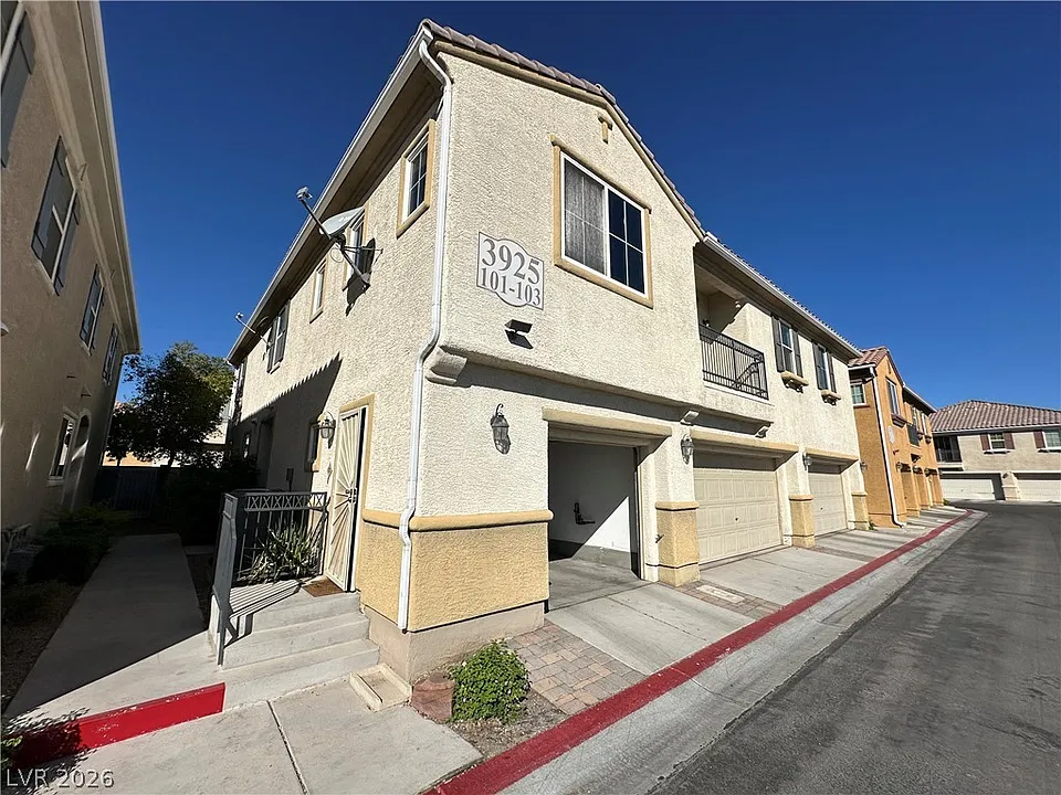 3925 Prescott Pines St #101