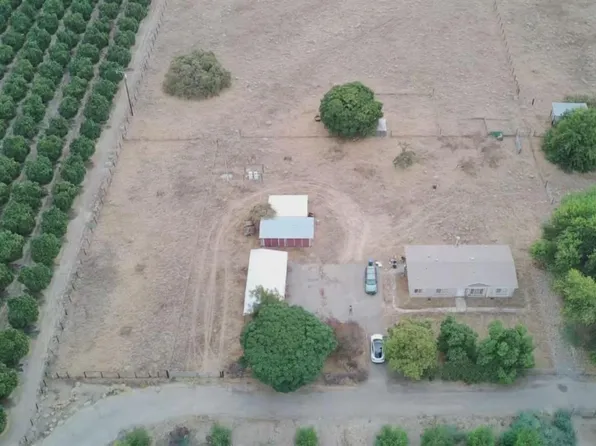 33576 Road 220 #A, Woodlake, CA 93286