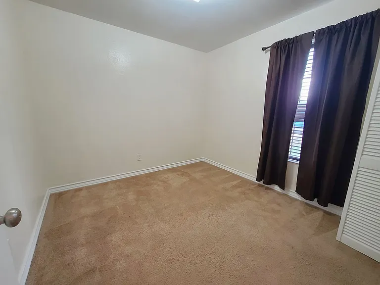 126 La Silla Dr — Photo 12