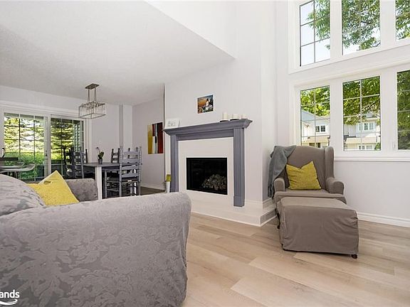3rd image of 146 Settlers Way #37