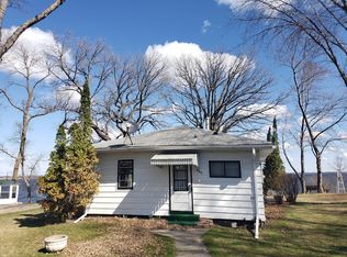 707 E Lake St, Osakis, MN 56360