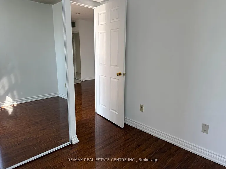 265 Enfield Pl #1403 — Photo 25