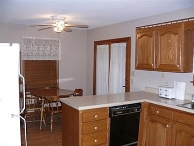 4th image of 2214 Julie Ln
