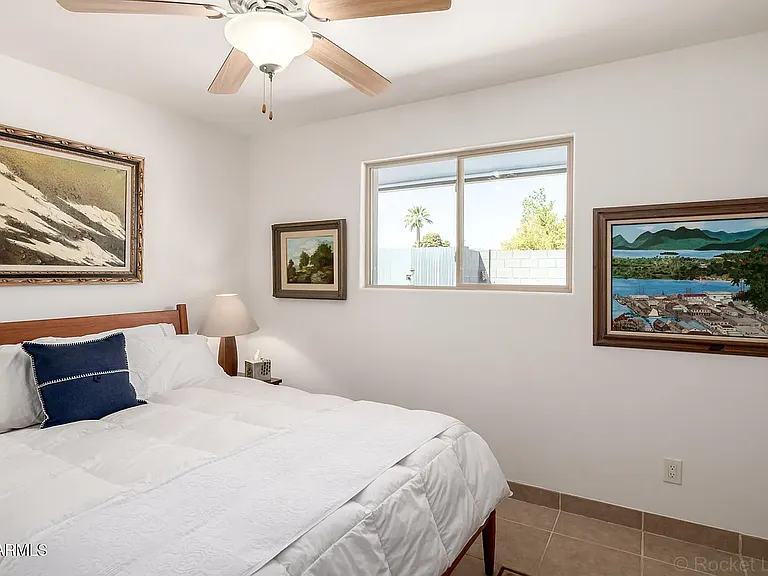 644 E La Jolla Dr — Photo 23