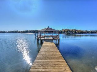 146 Sandy Shore Dr, Mooresville, NC 28117