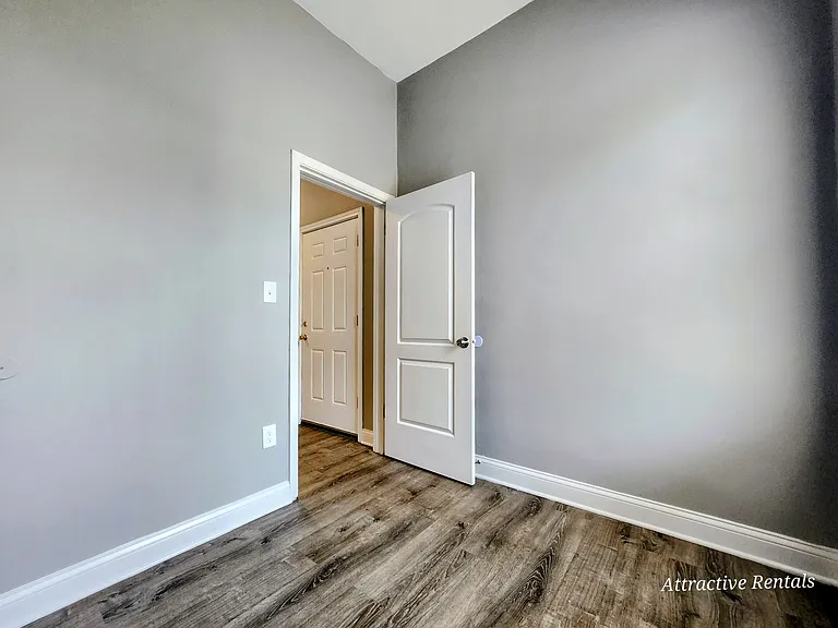 5700 S Wabash Ave #1 — Photo 14