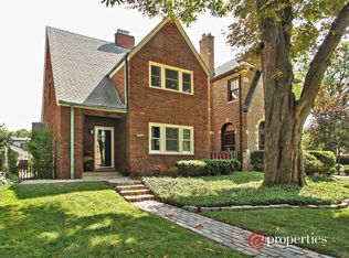 5905 N Kilbourn Ave, Chicago, IL 60646