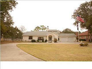 2nd image of 513 Oak Ct