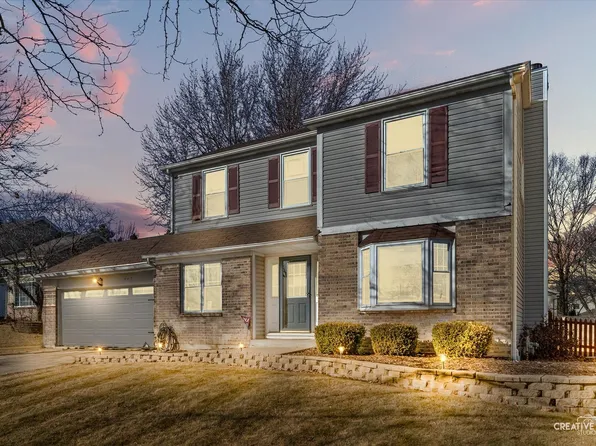 102 Chelsea Ave, Sugar Grove, IL 60554