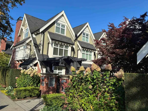3826 Welwyn St, Vancouver, BC V5N 3Y9