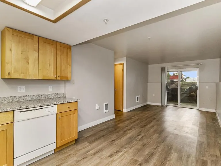 328 91st Ave NE #24 — Photo 25