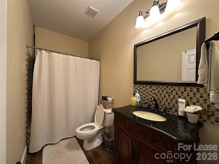 819 Stargard Ct — Photo 33