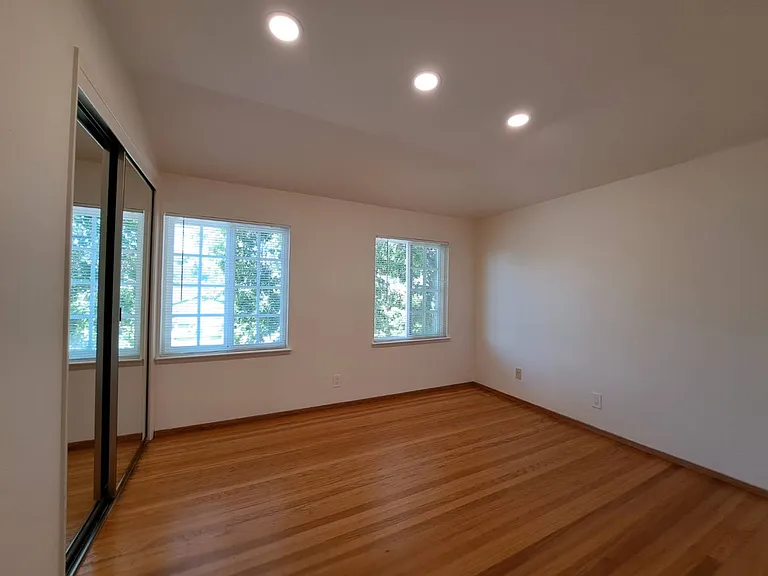 21835 Hyannisport Dr — Photo 11
