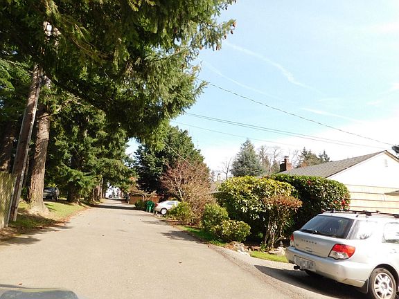 5th image of 12293 Corliss Ave N