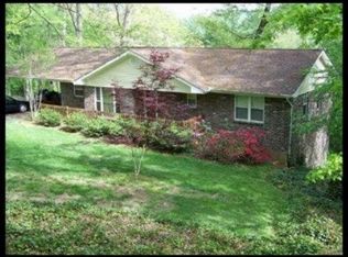 102 Westover Dr, Oak Ridge, TN 37830
