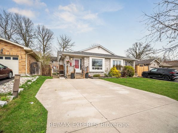 38 Folkstone Ct, London, ON N5V 4Y3