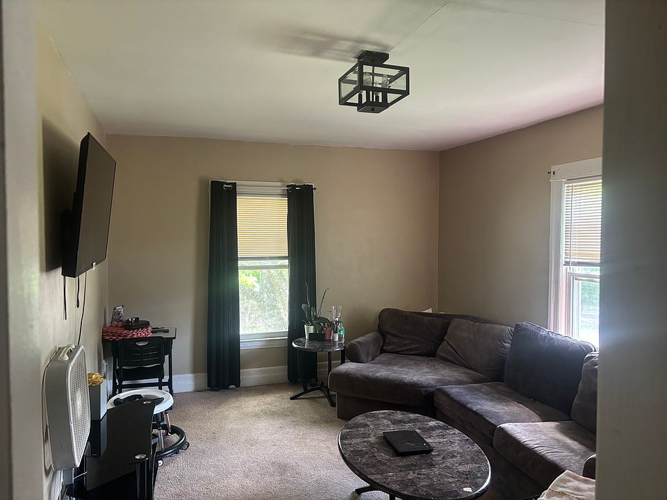 1st image of 2564 Premont Ave APT 2