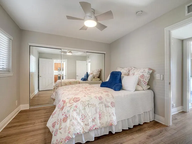 7509 Draper Ave — Photo 20