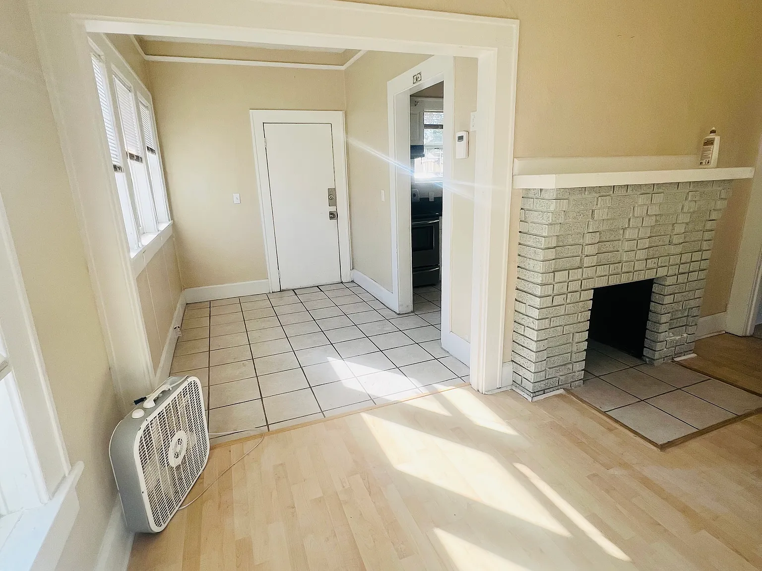 2 bed, 750 sqft, $1,800 — Photo 3