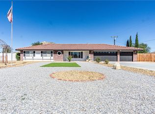 19574 Symeron Rd, Apple Valley, CA 92307